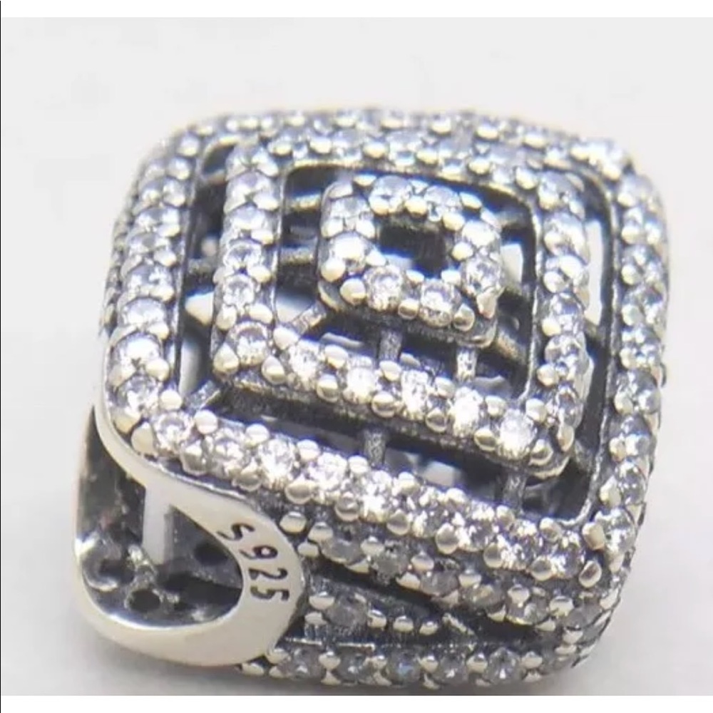 Pandora Geometric Allure CZ’s Charm